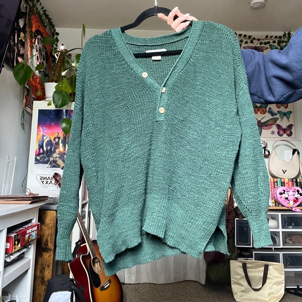 Natural Reflections Green V-Neck Sweater Soft Knit